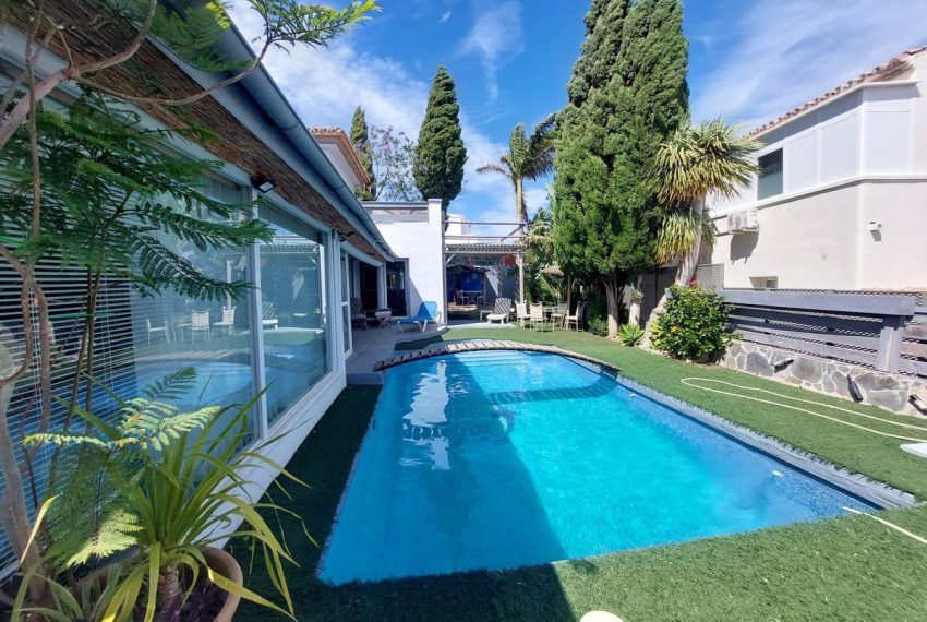 R4992292-Villa-For-Sale-Estepona-Detached-5-Beds-290-Built-14