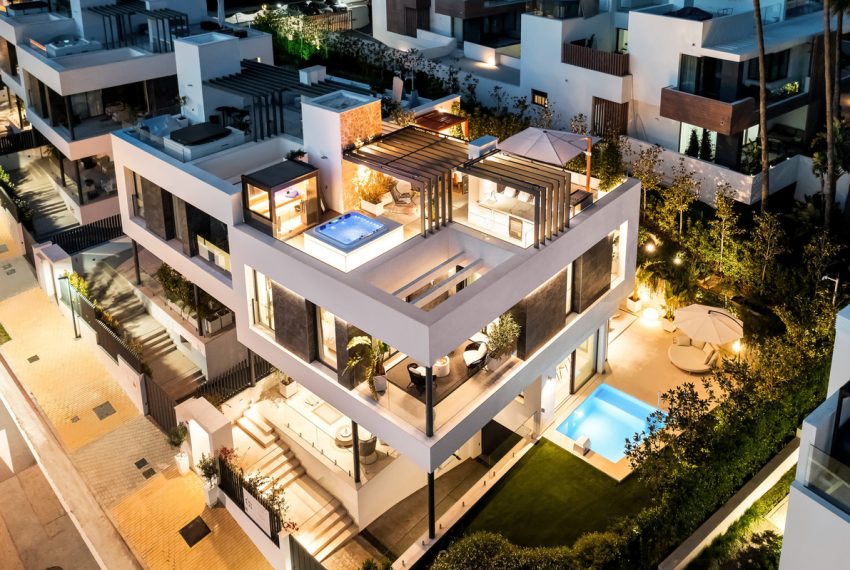 R4992370-Villa-For-Sale-Sierra-Blanca-Detached-4-Beds-609-Built