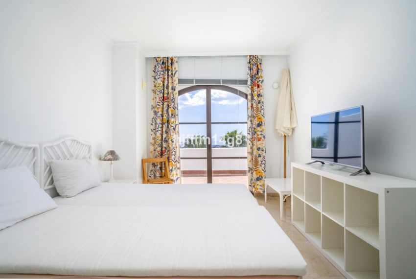 R4993159-Apartment-For-Sale-Los-Arqueros-Penthouse-2-Beds-161-Built-11