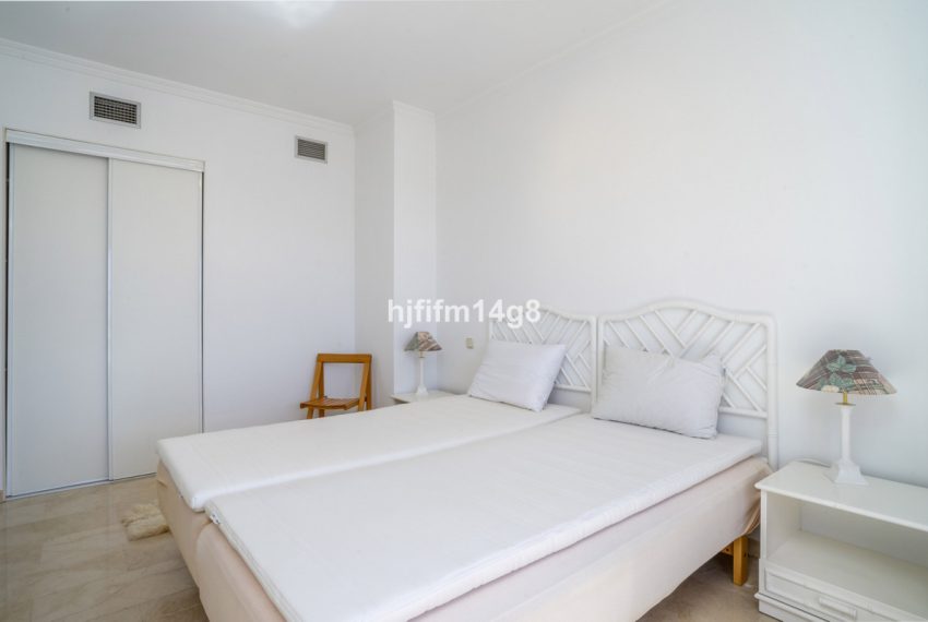 R4993159-Apartment-For-Sale-Los-Arqueros-Penthouse-2-Beds-161-Built-12