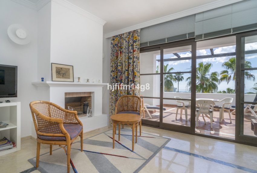 R4993159-Apartment-For-Sale-Los-Arqueros-Penthouse-2-Beds-161-Built-3