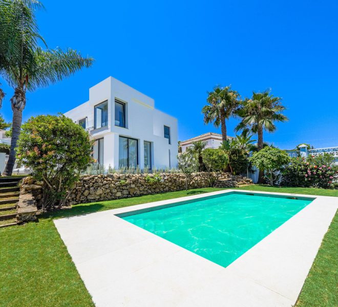 R4993903-Image 1-Detached - 5 Beds - 425 Built