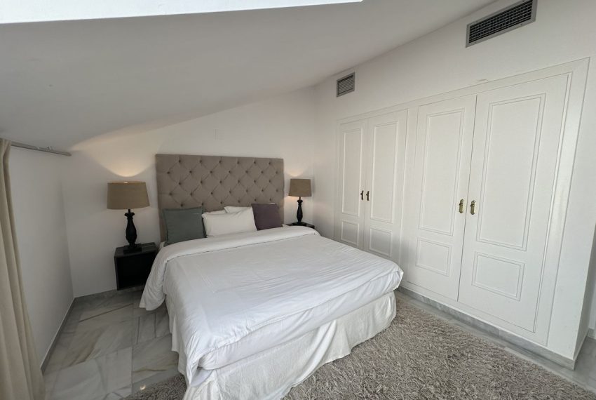 R4993951-Apartment-For-Sale-Nueva-Andalucia-Penthouse-Duplex-2-Beds-137-Built-19