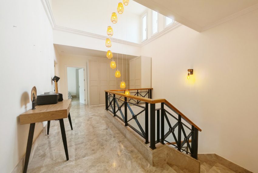 R5001736-Villa-For-Sale-Santa-Clara-Detached-4-Beds-310-Built-11