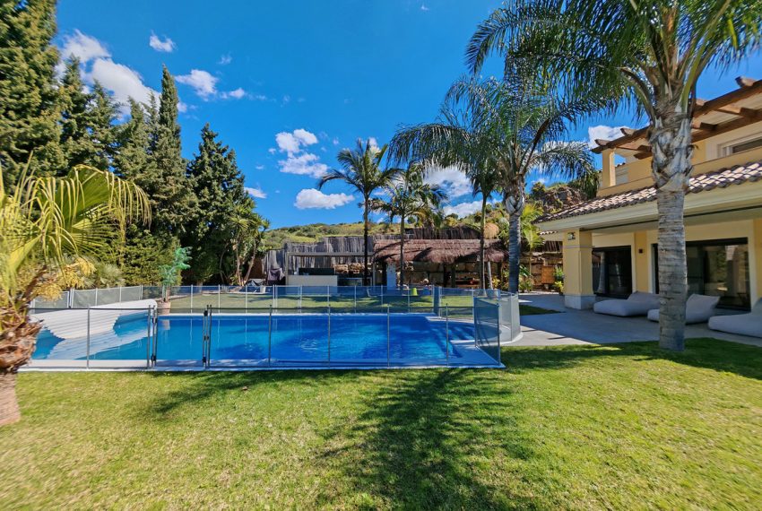 R5001736-Villa-For-Sale-Santa-Clara-Detached-4-Beds-310-Built-3