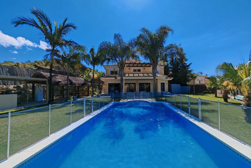 R5001736-Villa-For-Sale-Santa-Clara-Detached-4-Beds-310-Built