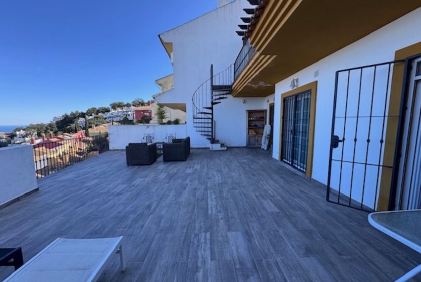R5002051-Townhouse-For-Sale-La-Mairena-Terraced-4-Beds-237-Built-2
