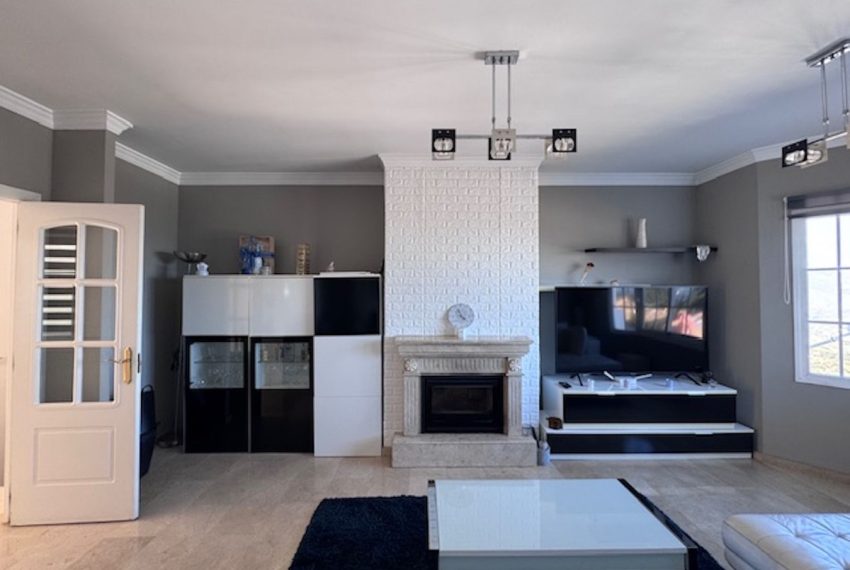 R5002051-Townhouse-For-Sale-La-Mairena-Terraced-4-Beds-237-Built-3