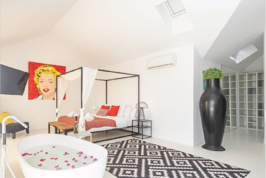 R2607320-Apartment-For-Sale-The-Golden-Mile-Penthouse-3-Beds-290-Built-2