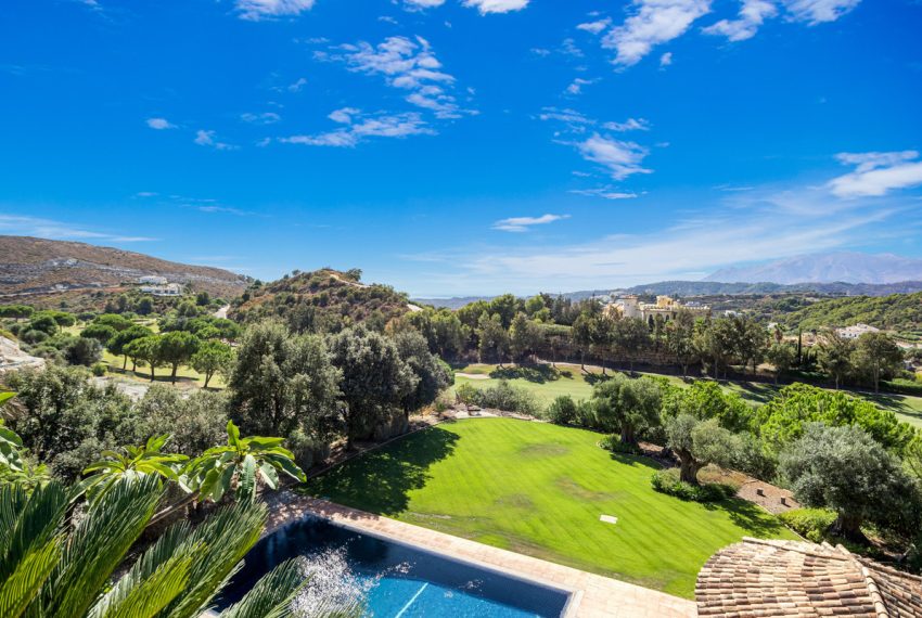 R2801810-Villa-For-Sale-Benahavis-Detached-4-Beds-566-Built-9
