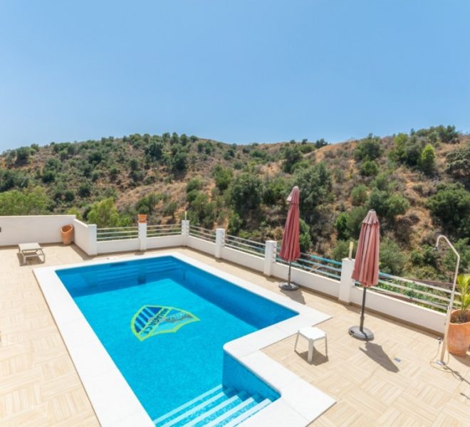 R2961143-Image 1-Detached - 5 Beds - 363 Built