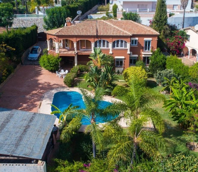R3012014-Image 1-Detached - 4 Beds - 334 Built