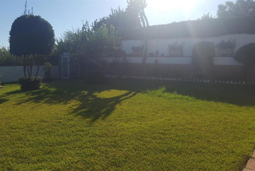 R3036125-Villa-For-Sale-Mijas-Costa-Detached-6-Beds-360-Built-6