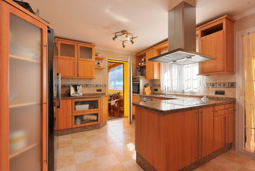 R3087802-Villa-For-Sale-Mijas-Costa-Detached-5-Beds-420-Built-5