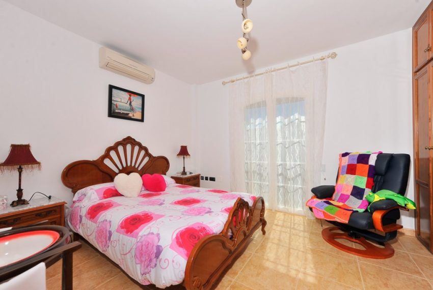 R3087802-Villa-For-Sale-Mijas-Costa-Detached-5-Beds-420-Built-6