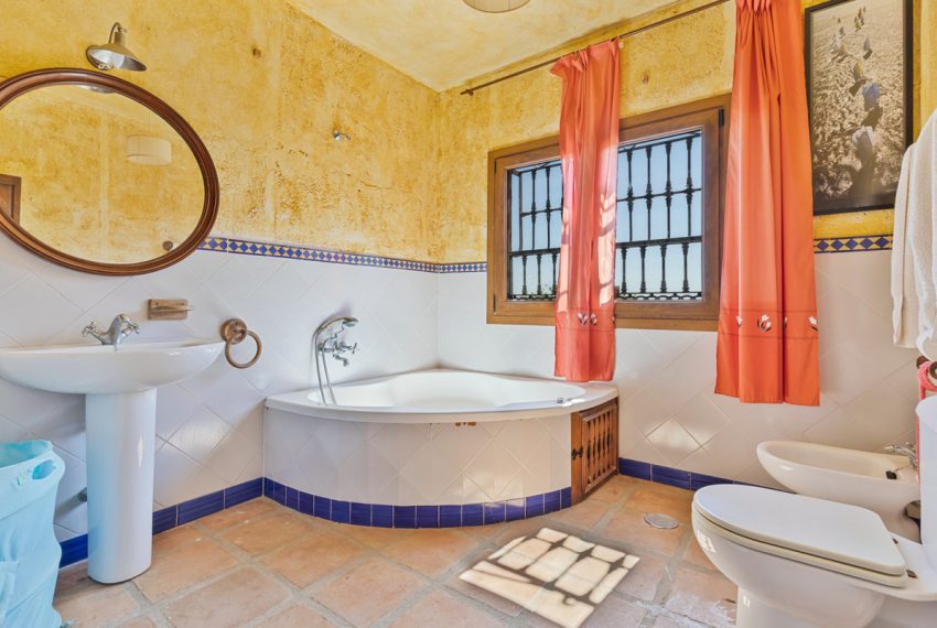 R3211273-Villa-For-Sale-Mijas-Costa-Finca-4-Beds-150-Built-13