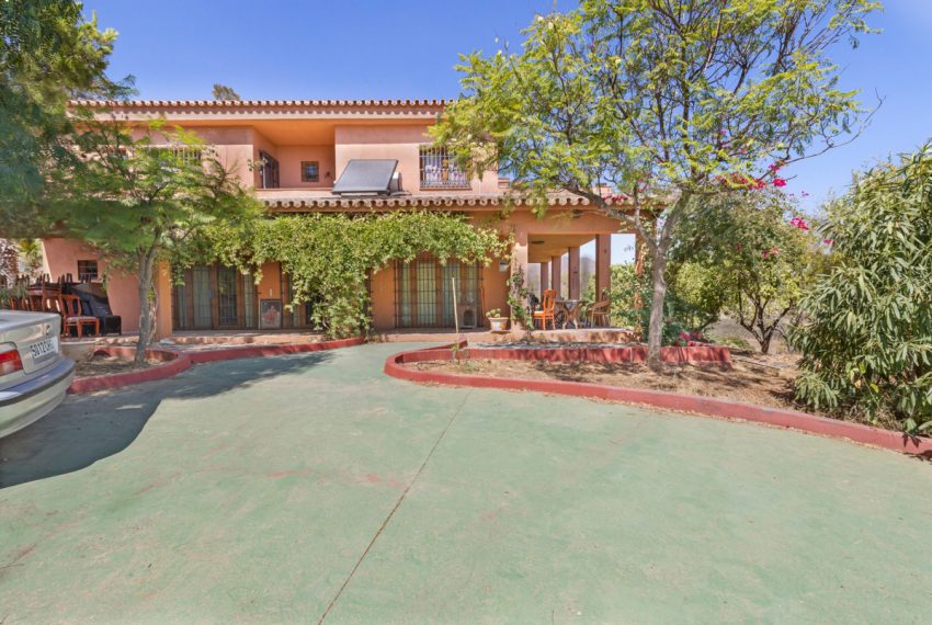 R3211273-Villa-For-Sale-Mijas-Costa-Finca-4-Beds-150-Built-2