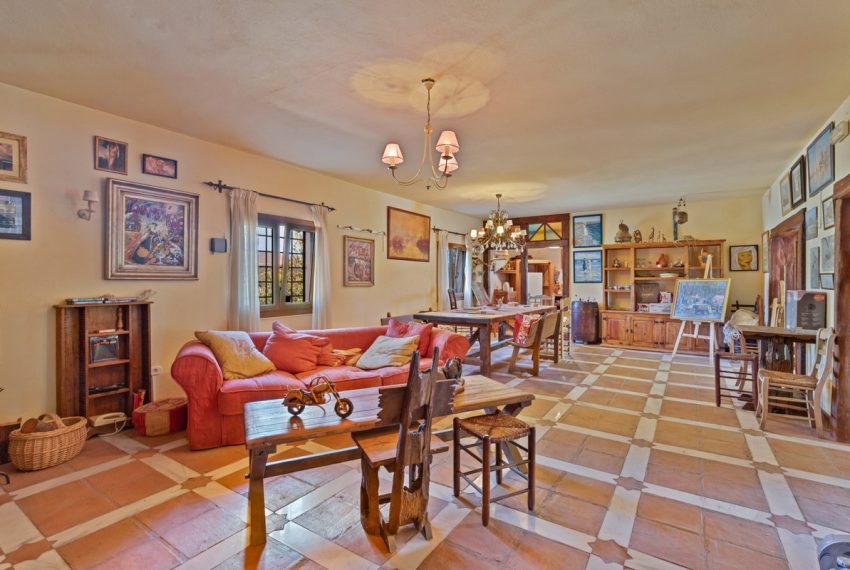 R3211273-Villa-For-Sale-Mijas-Costa-Finca-4-Beds-150-Built-5