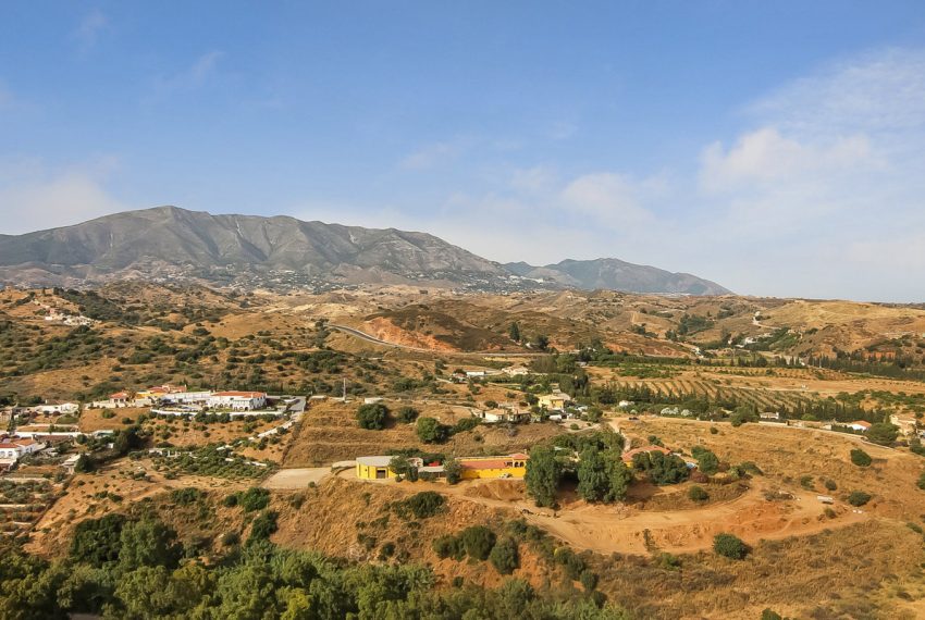 R3220219-Villa-For-Sale-Mijas-Detached-7-Beds-355-Built-3