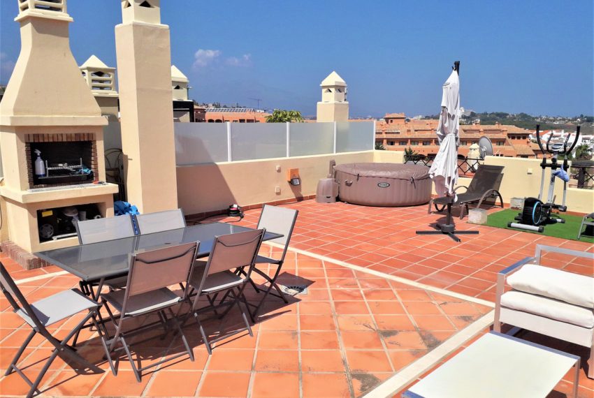 R3468730-Apartment-For-Sale-New-Golden-Mile-Penthouse-3-Beds-160-Built-4