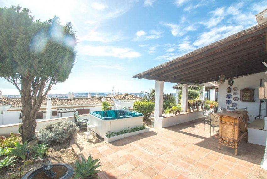 R3537112-Villa-For-Sale-Mijas-Costa-Detached-6-Beds-465-Built-8