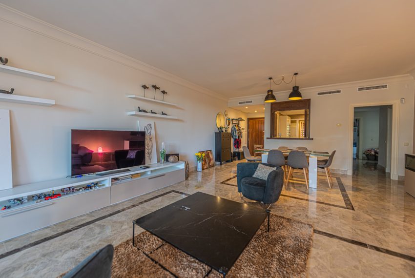 R3738733-Apartment-For-Sale-Nueva-Andalucia-Middle-Floor-3-Beds-152-Built-4