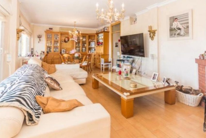 R3770659-Villa-For-Sale-Estepona-Detached-4-Beds-250-Built-7