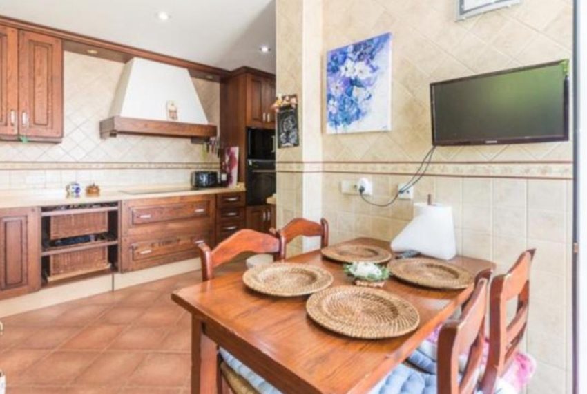 R3770659-Villa-For-Sale-Estepona-Detached-4-Beds-250-Built-8