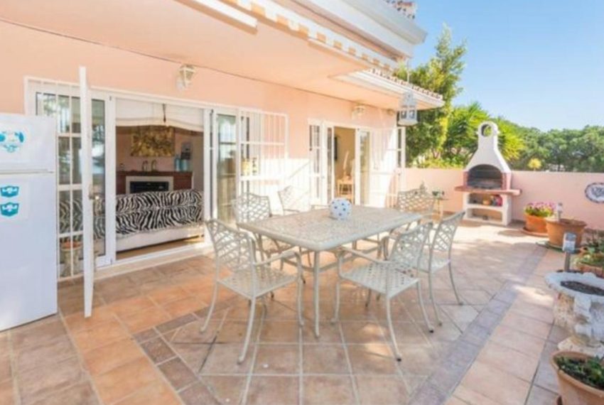 R3770659-Villa-For-Sale-Estepona-Detached-4-Beds-250-Built-9
