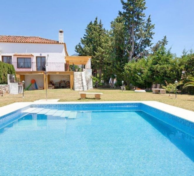 R3834301-Image 1-Finca - 4 Beds - 326 Built