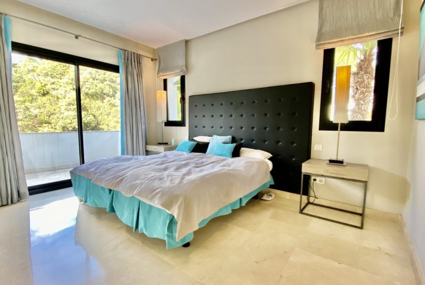 R3916495-Villa-For-Sale-El-Madronal-Detached-5-Beds-611-Built-19