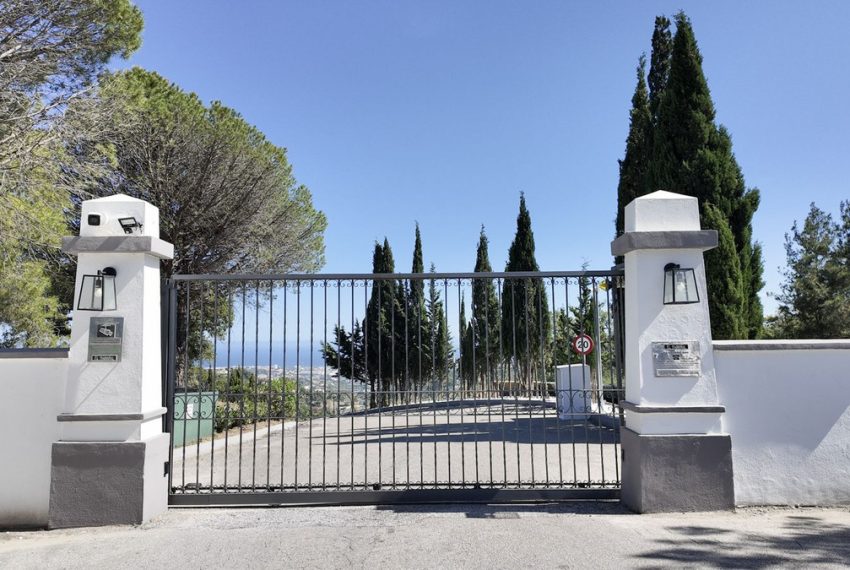 R3916495-Villa-For-Sale-El-Madronal-Detached-5-Beds-611-Built-3