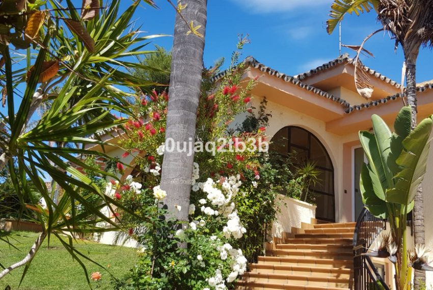 R3967933-Villa-For-Sale-New-Golden-Mile-Detached-5-Beds-528-Built-14