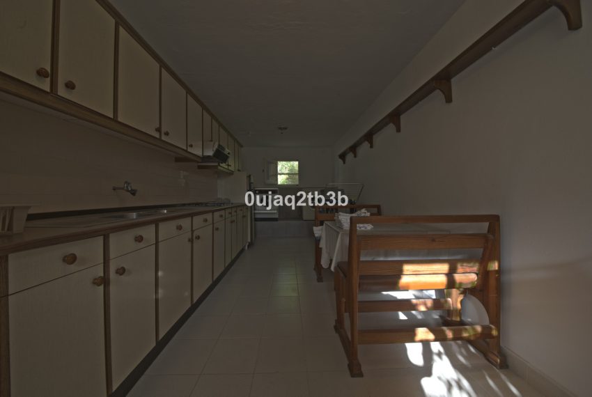 R3967933-Villa-For-Sale-New-Golden-Mile-Detached-5-Beds-528-Built-4