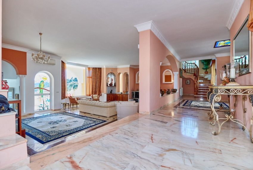 R3999574-Villa-For-Sale-La-Mairena-Detached-6-Beds-590-Built-9