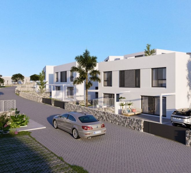 R4032826-Image 1-Semi Detached - 3 Beds - 119 Built
