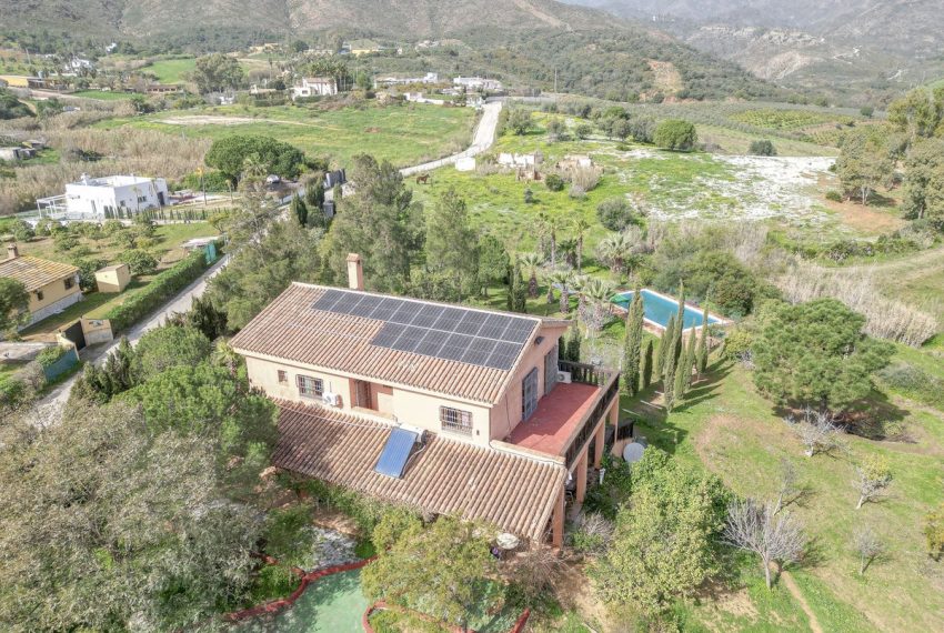 R4042774-Villa-For-Sale-Mijas-Finca-4-Beds-250-Built-1