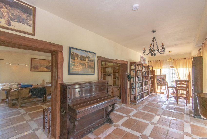 R4042774-Villa-For-Sale-Mijas-Finca-4-Beds-250-Built-13