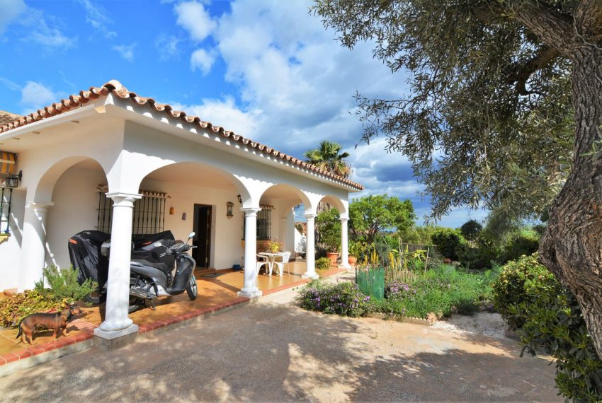 R4056274-Villa-For-Sale-Mijas-Detached-3-Beds-299-Built