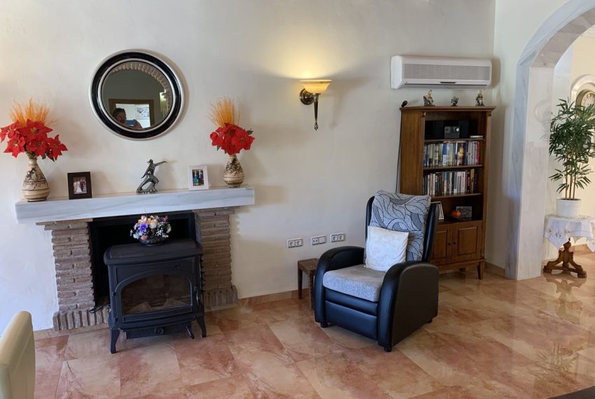 R4071616-Villa-For-Sale-Coin-Detached-4-Beds-271-Built-10