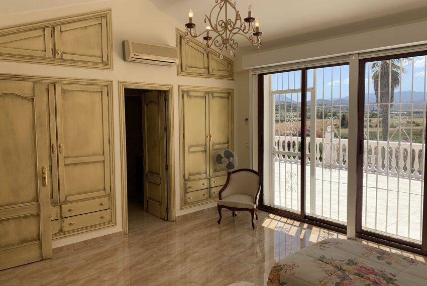 R4071616-Villa-For-Sale-Coin-Detached-4-Beds-271-Built-12