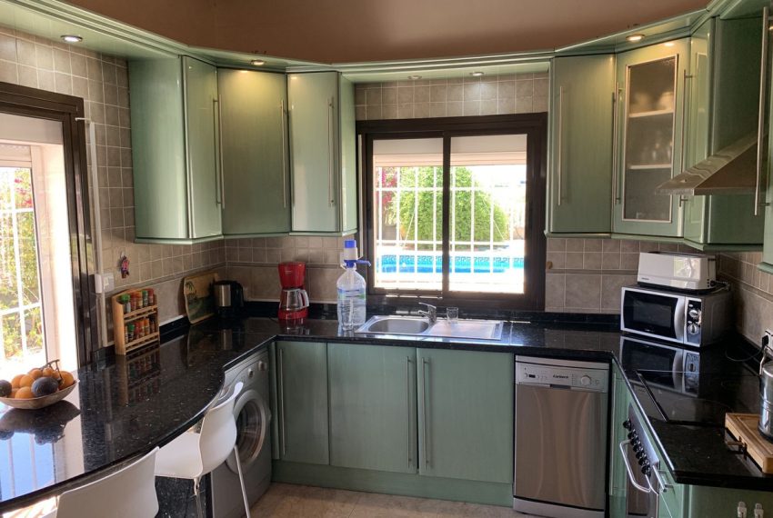 R4071616-Villa-For-Sale-Coin-Detached-4-Beds-271-Built-8