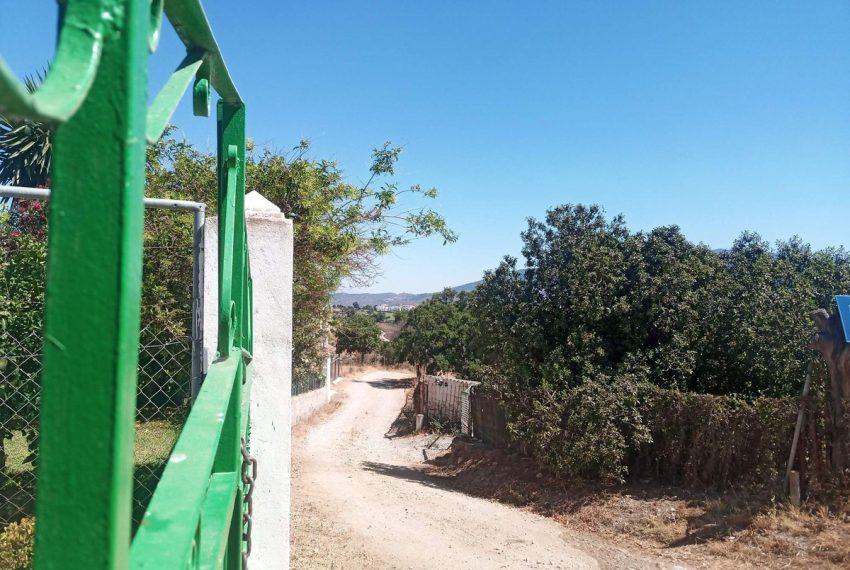 R4096219-Villa-For-Sale-Mijas-Costa-Finca-3-Beds-98-Built-4