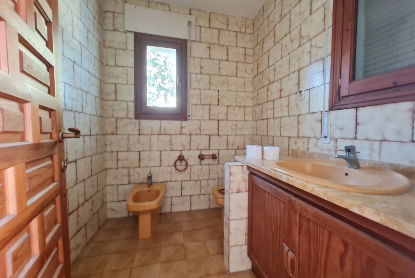 R4102684-Villa-For-Sale-Las-Chapas-Detached-5-Beds-790-Built-16