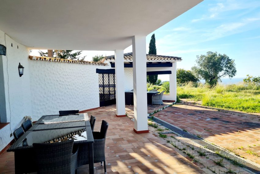 R4102684-Villa-For-Sale-Las-Chapas-Detached-5-Beds-790-Built-8