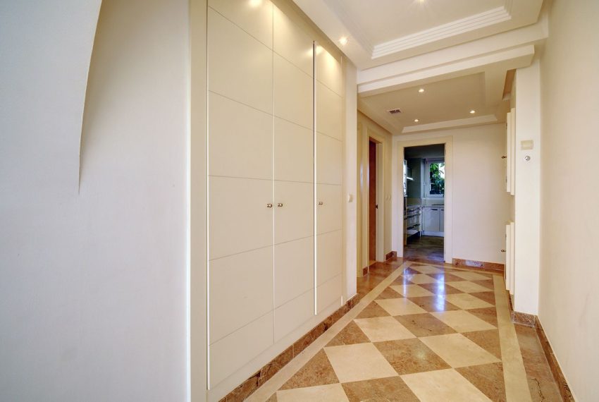R4121917-Apartment-For-Sale-Nueva-Andalucia-Middle-Floor-3-Beds-173-Built-7
