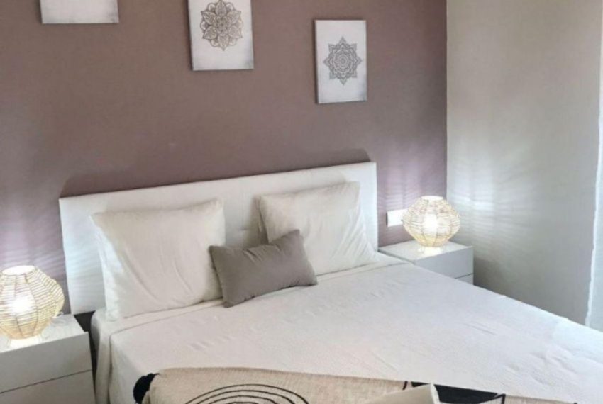 R4162468-Villa-For-Sale-Estepona-Finca-2-Beds-150-Built-4