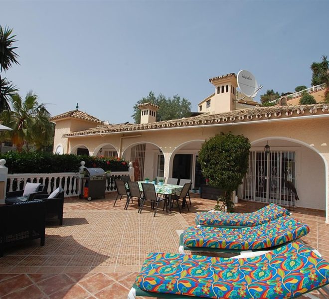 R4172704-Image 1-Detached - 5 Beds - 257 Built