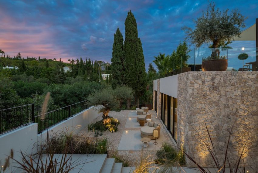 R4186339-Villa-For-Sale-Nueva-Andalucia-Detached-4-Beds-380-Built-14
