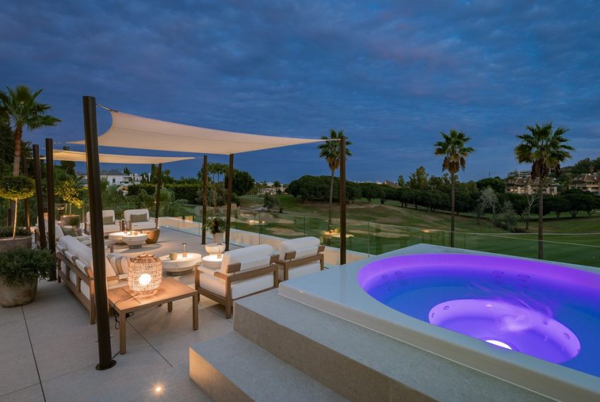 R4186339-Villa-For-Sale-Nueva-Andalucia-Detached-4-Beds-380-Built-15